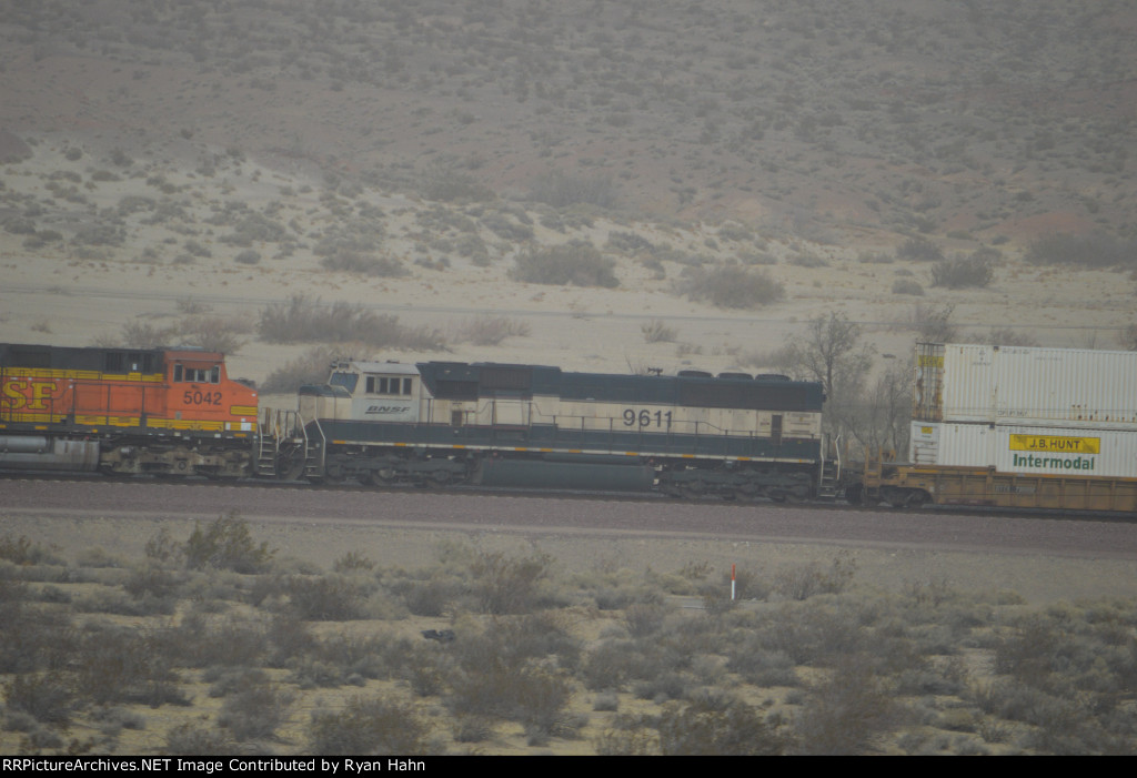 BNSF 9611 West of Daggett